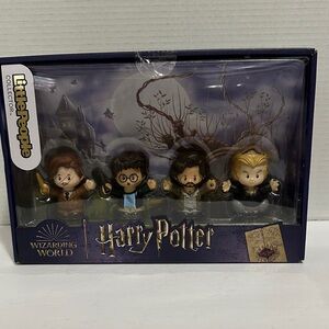 NIB Fisher-Price Little People Wizarding World Set